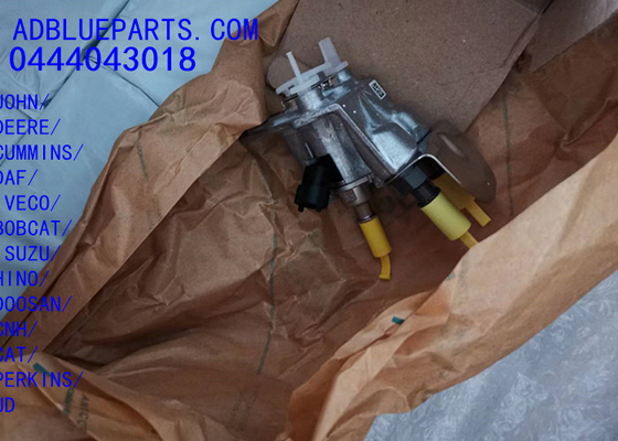 0444043018 تصنيع المعدات الأصلية بوش مدافع وحدة الغمر / اليوريا فوهة / الغمر الوحدة 0444043018 أدبلو Injector فوهة الجرعة فوهة الجرعة لـ JOHN DEERE الكمون DAF IVECO بوبكات ايسوزو هينو دوسان CNH لكل قطط UD